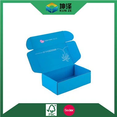 Kiss Print Gift Box